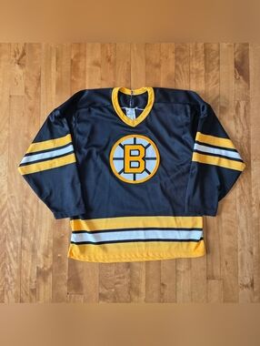 Boston Bruins CCM Maska Jersey Black Mens Size M Made in Canada Vintage